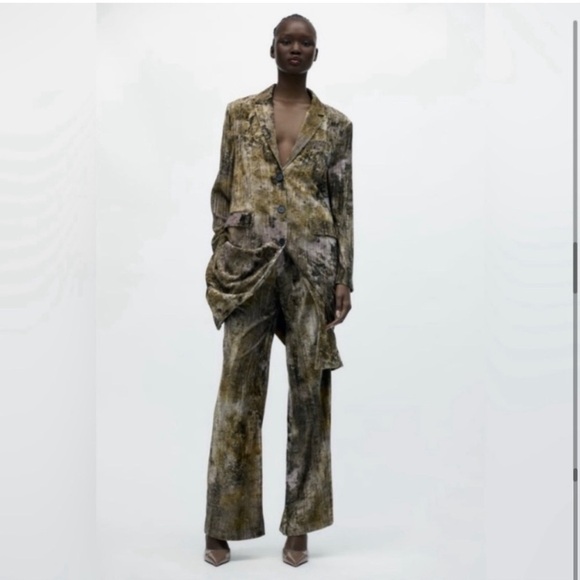 Zara Taupe Pointed Toe High Heel Court Shoes - Picture 8 of 10